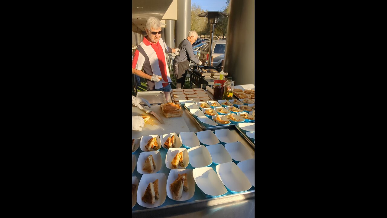 Showtime! Panini's hot off the grill! #illuminatecommunitychurch #soulkitchen #4givenme