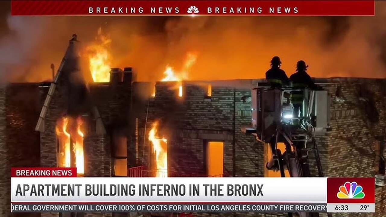 Massive fire breaks out in 150-unit apartment building in New York