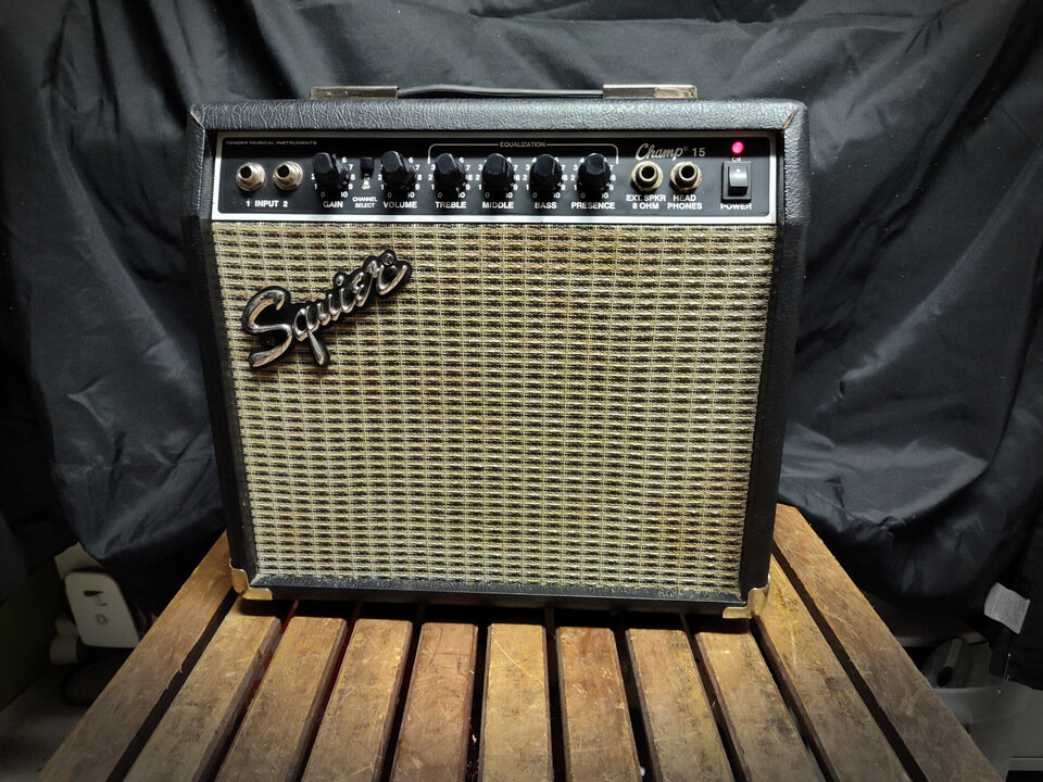 Fixed a Fender Squier 15 Guitar Amp