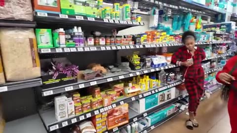 VLOGMAS DAY 1: PAPA E GOT US A NEW PUPPY!!