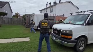 Illegal Aliens Climb On The Roof During Border Patrol Raid In New Orleans Area