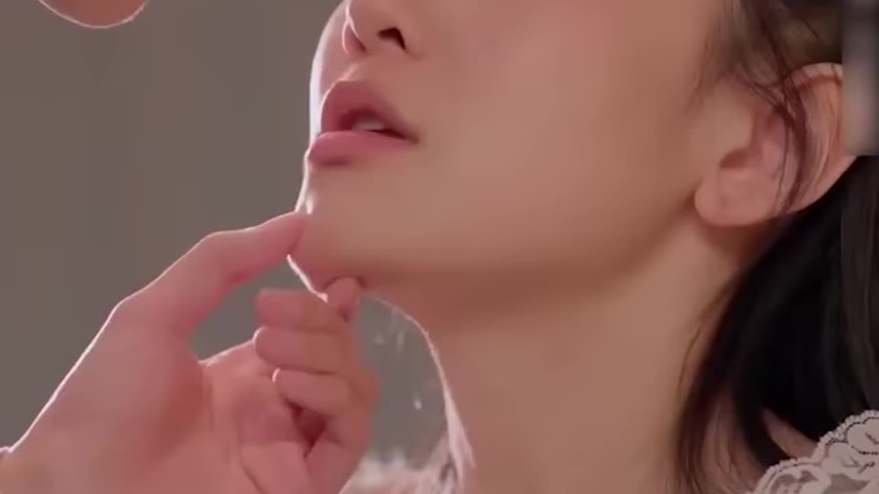 Cô gái giả ngốc để gả cho anh chàng tổng tài thực vật