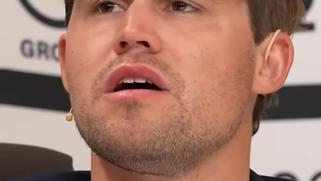 Magnus Carlsen DOESN’T BELIEVE the Computer