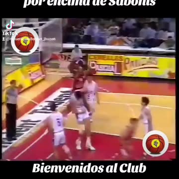 KEN "EL ANIMAL" BANNISTER por encima de Sabonis 💪🏀