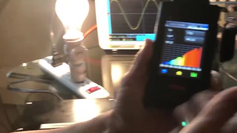 ⚠️This is why you should never use LED 💡 lights in your home❓