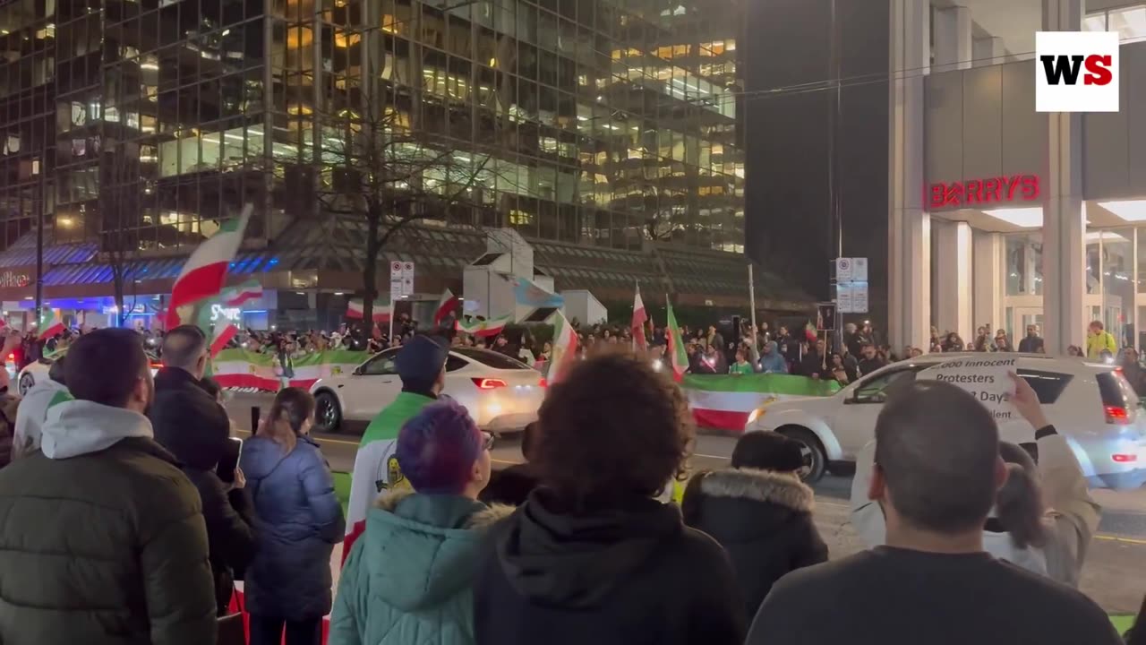Anti-Islamic Protestors Outside US Consulate in Vancouver