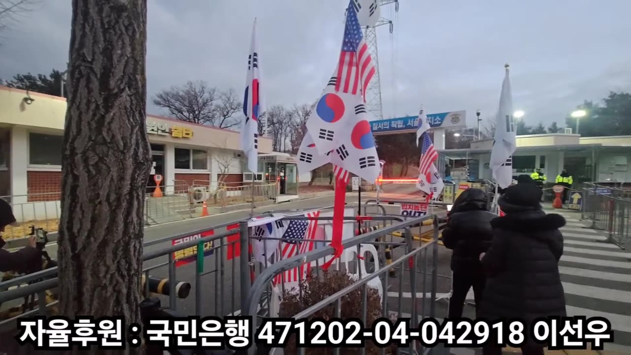 대통령님 오늘은 일찍 나가십니다 ㅠㅜ