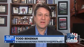 “You Don’t Want A Hijacking Or Riot At 40k Feet.” Bensman On The Need For Migrants To Be Shackled Following Plane Incident