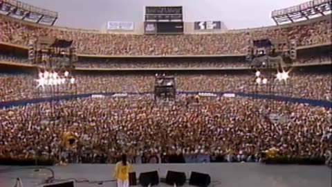 Yoko Ono's infamous 1986 performance at Giants Stadium