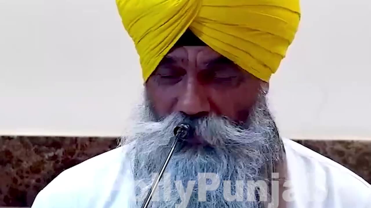 ਇੰਗਲੈਂਡ ਵਿੱਚ ਹੋਏ ਪੰਥਕ ਇਕੱਠ ਵਿੱਚ ਭਾਈ ਗੁਰਨਾਮ ਸਿੰਘ ਨਵਾਂ ਸ਼ਹਿਰ ਆਪਣੇ ਵਿਚਾਰ ਪੇਸ਼ ਕਰ ਰਹੇ ਹਨ
