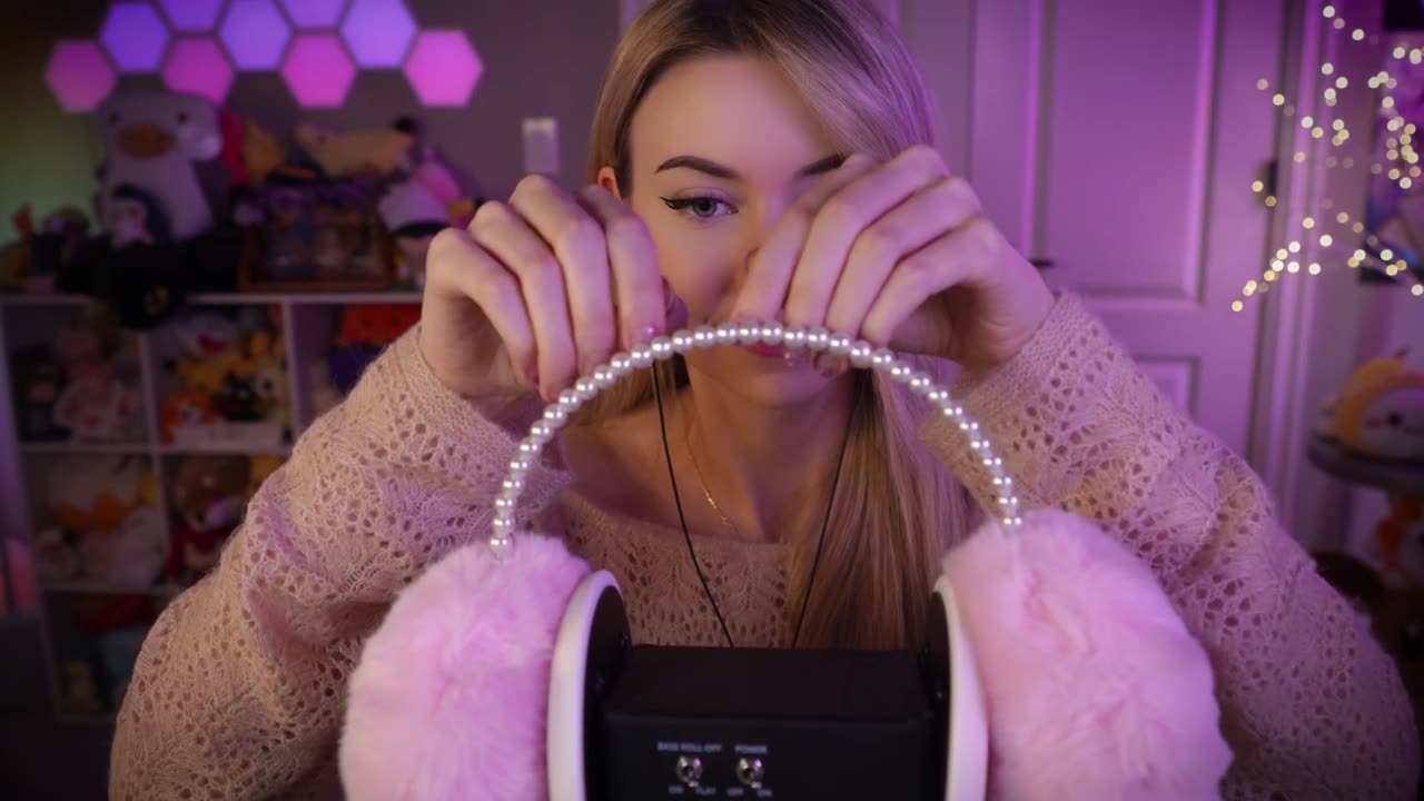 ASMR SPECIAL 105 - Massaging Your Fluffy Ears