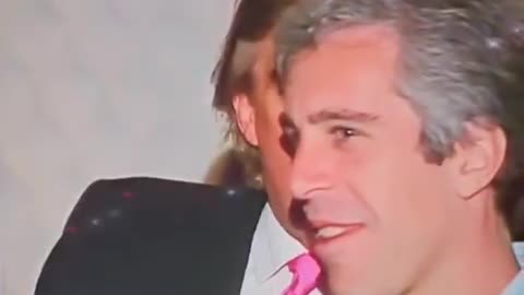 🔥🔥🔥 Check out the new kiss action... Trump was running a mega sex trafficking syndicate with Epstein