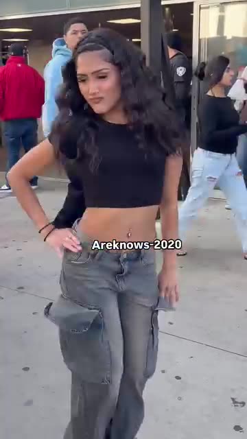 Little Latina Slut dancing 😎🔥🦜