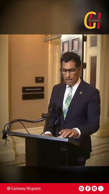 Robert Rivas (D) organizes strategies against Trump while California is burning