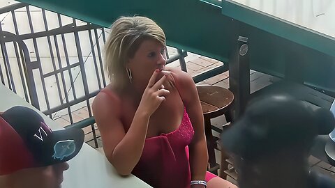 Candid Sexy Smoking Woman 657