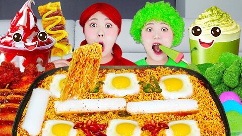 Cheesy Korean Fried Chicken & Spicy Tteokbokki Feast 🍗🌶️ |