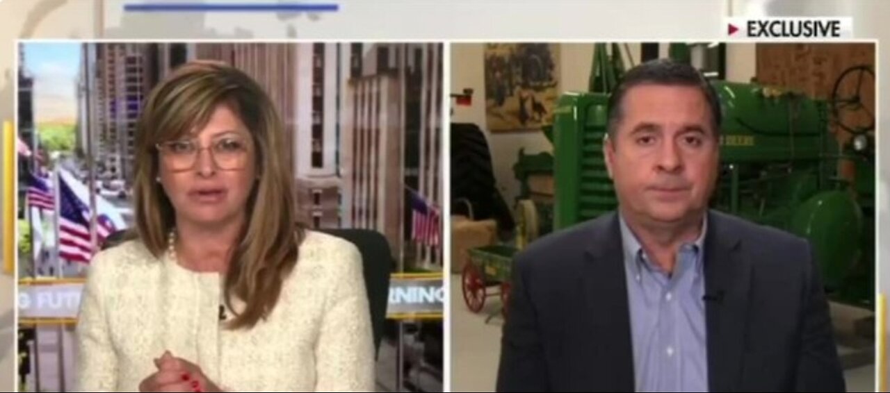 🚨 Maria Bartiromo Holds Up Report Deep State Hacks Were Looking for at Mar-a-Lago Raid