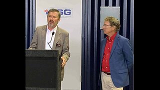 Trump Takes Aim at Kentucky 'RINOs' Massie, Paul.mp4