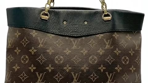 LOUIS VUITTON MONOGRAM SHOULDER BAG