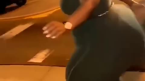 Crazy Azz bounce like nothing.