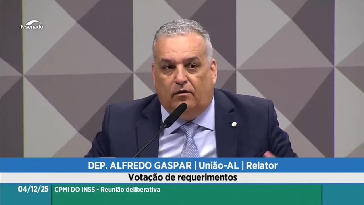 O relator da CPMI esta AFIRMANDO que lulinha estava ao lado do Careca do INSS num voo específico para Portugal.