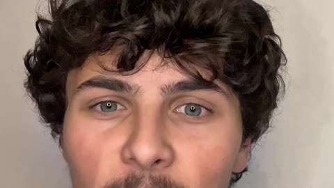 Sandro: "Wat is jouw mening hierover? Laat van je horen!"