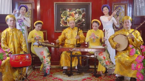 Hue royal court music