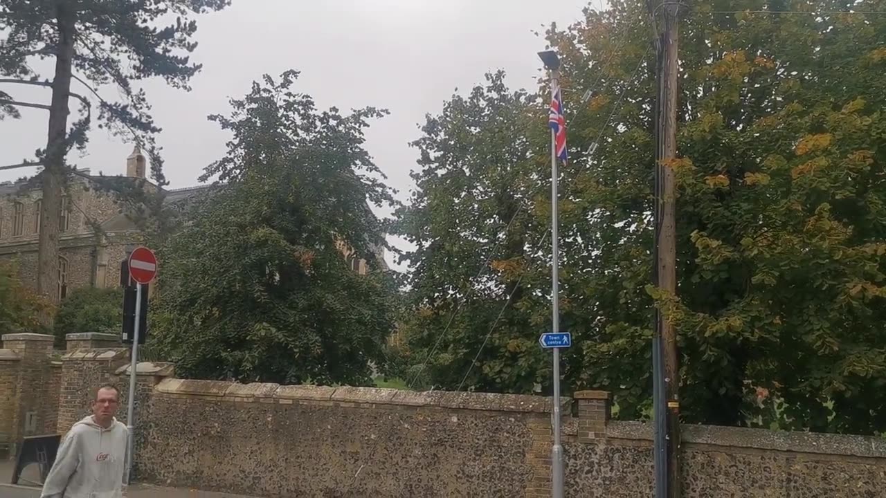 NO DISS DES SANDRINGHAM SERIAL KILLER HERE