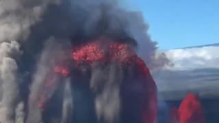 Incredible footage of lava fountains shooting up from Hawaii’s Kilauea volcano