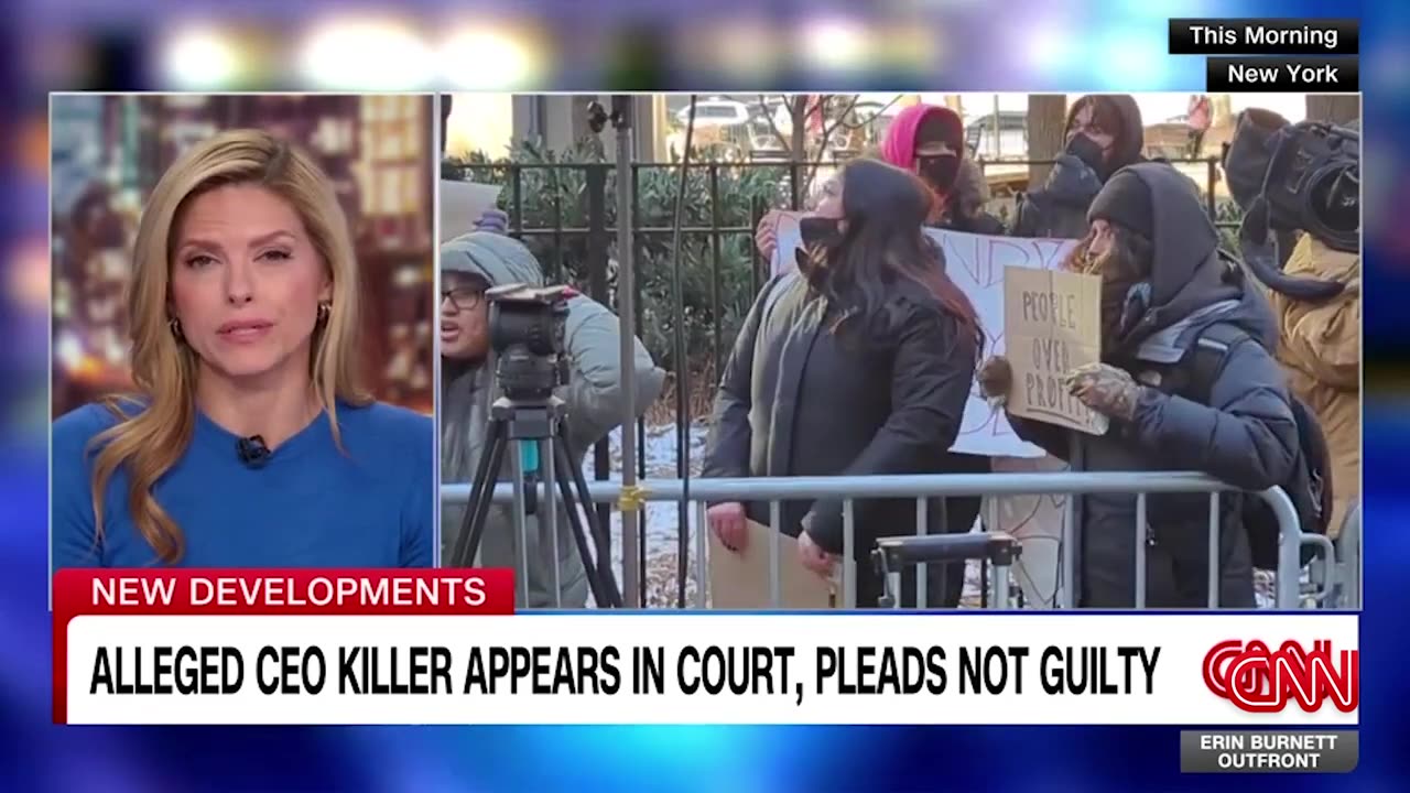 CNN reporter describes the scene in courtroom for Mangione’s arraignment