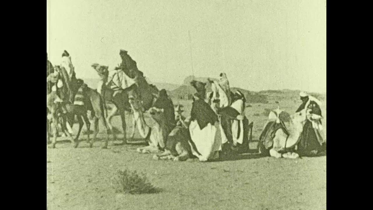 Desert Dwellers: 1928 Sands