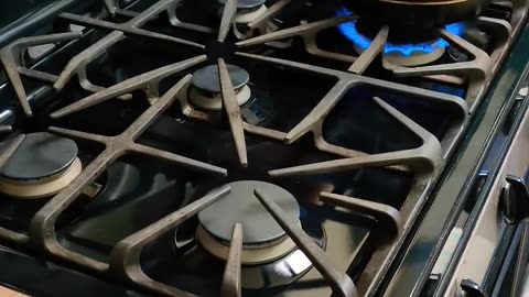 burning down the house #ourtruckinglife #truckdriver #reallifetruckers #longhaultrucker