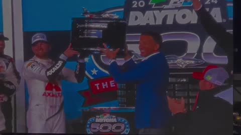 Come with us to the Daytona500!