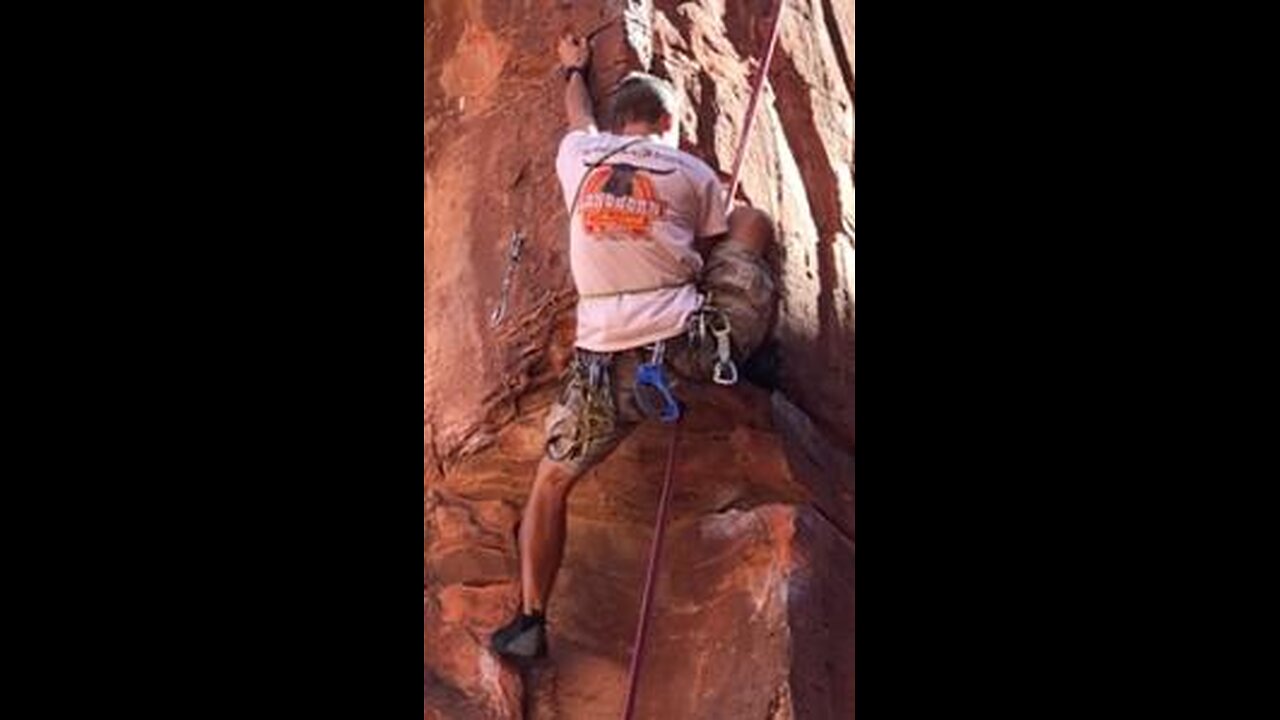 Red Rock TR Climbing Beta Series E49 (2025): Alternative Crag: Paralyzed (5.11b)