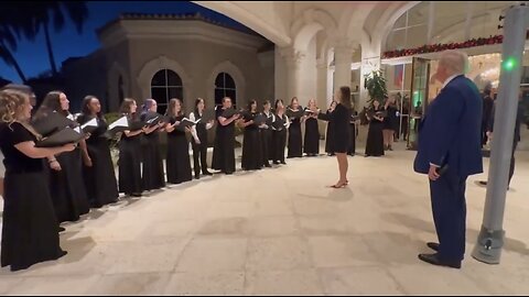 TRUMP❤️🇺🇸LISTEN TO CHOIR 🤍🇺🇸🏅🪽🎄🕺PERFORM AT MAR-A-LAGO💙🇺🇸🏅🪽🎄🏰⭐️