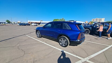 It looks like a Cadillac, but it says viston what is this electric vehicle? #ev