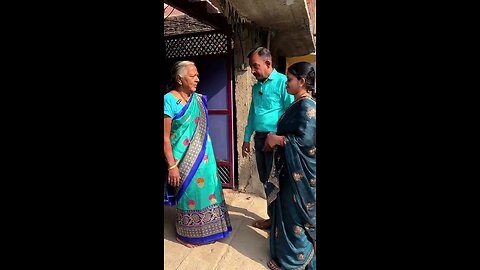 मुझे भी तो खुश रहना है