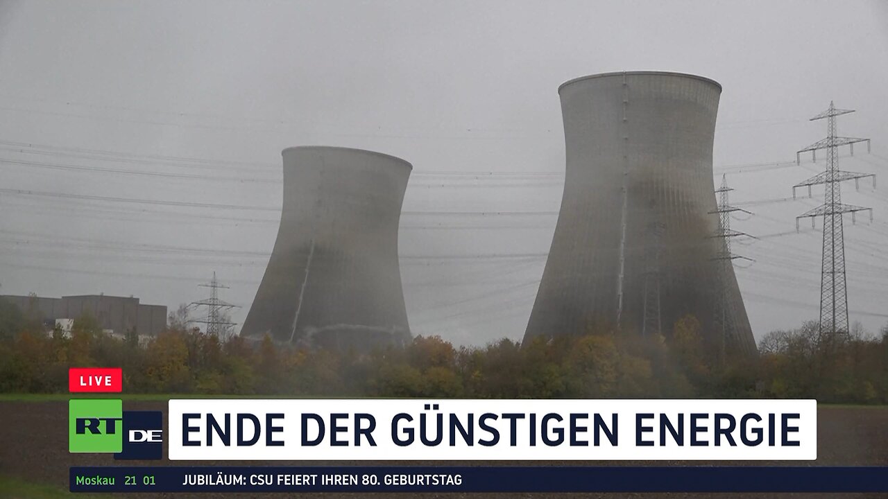 Sprengung der Kühltürme des AKW Gundremmingen: Symbol für Deutschlands teure Energiewende