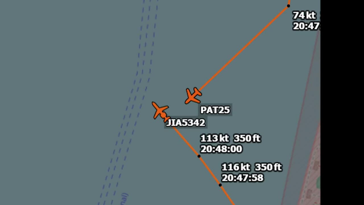 Audio between PAT25 and DCA tower asking if they have the CRJ in sight.