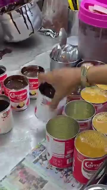 The Most Famous Iced Cocoa Grandma in Bangkok – Meet Cocoa Amma!