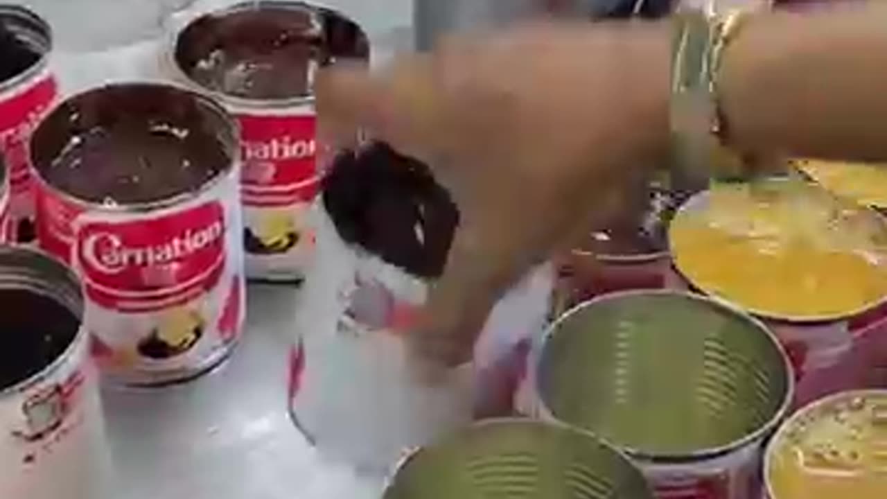 The Most Famous Iced Cocoa Grandma in Bangkok – Meet Cocoa Amma!