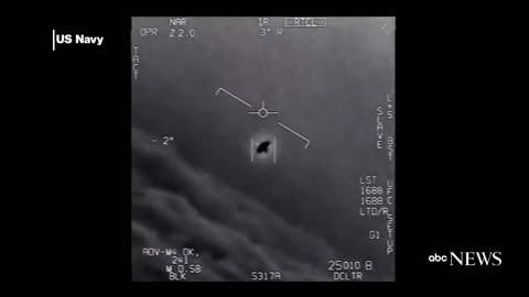 Pentagon declassifies Navy UFO videos (VIDEO 2/3)