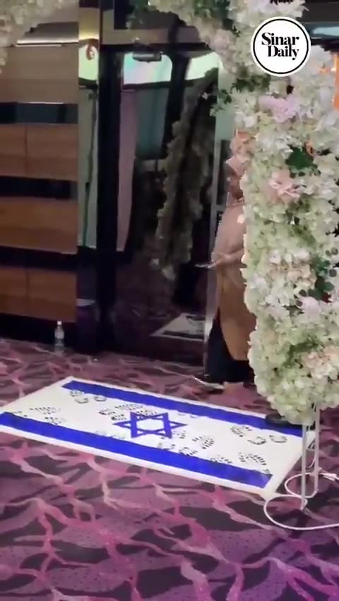 Malaysia using the Israeli flag appropriately!