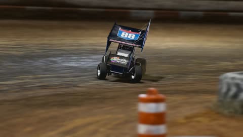 World of Outlaws Dirt Racing Race23