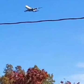 SOMETHING FLEW INTO UPS FLIGHT 2976❗