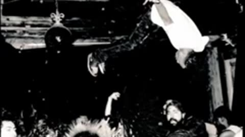 Playboi Carti - Love Hurts (ft. Travis Scott) (432hz)