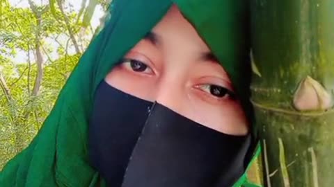 এখন যার সাথে আছ তাকে ও কি মিথ্যা বল