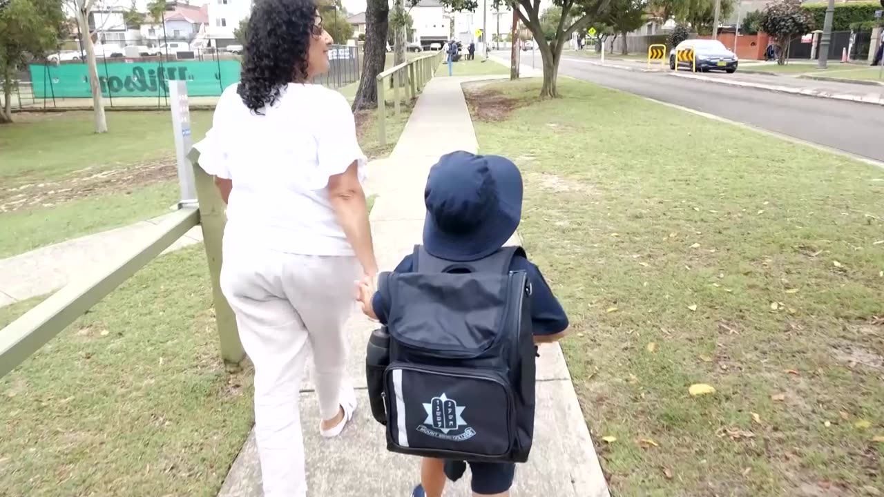 Authorities secure Jewish schools after Sydney antisemitic attacks