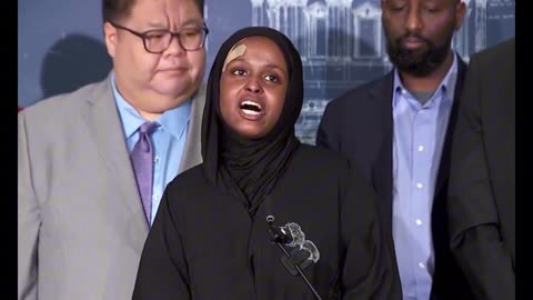 🍌 Somalian Explains Rice & Bananas in America 🍌 REAL FOOTAGE - NOT AI 🍌