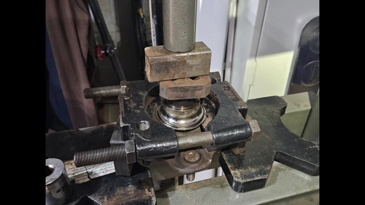 Nissan 350Z Rear Wheel Bearing replacement